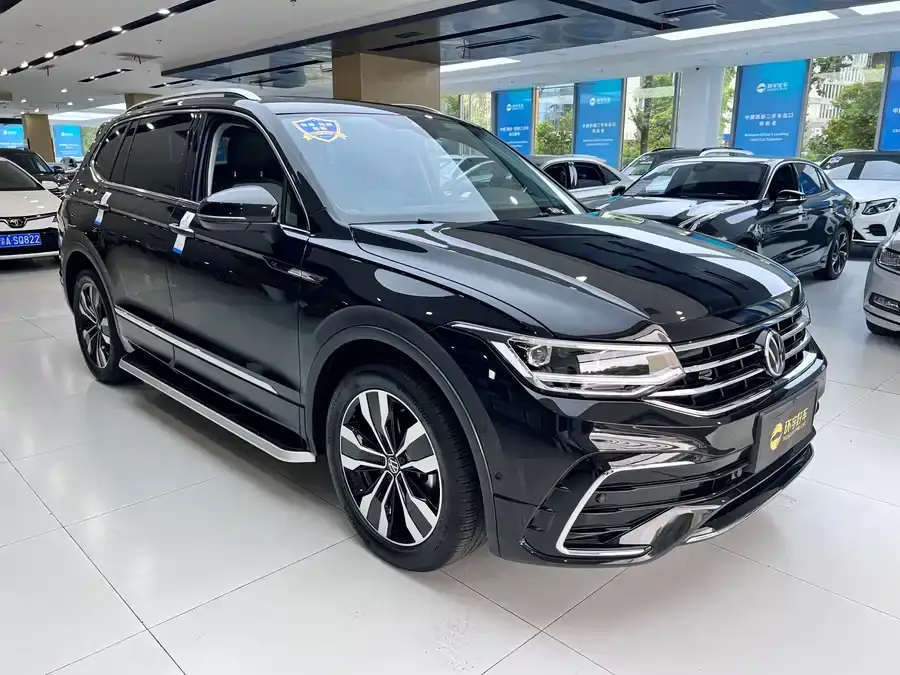 Volkswagen Tiguan — фото 3