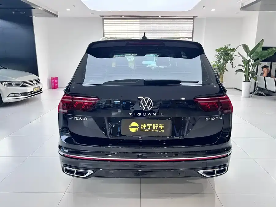 Volkswagen Tiguan — фото 8