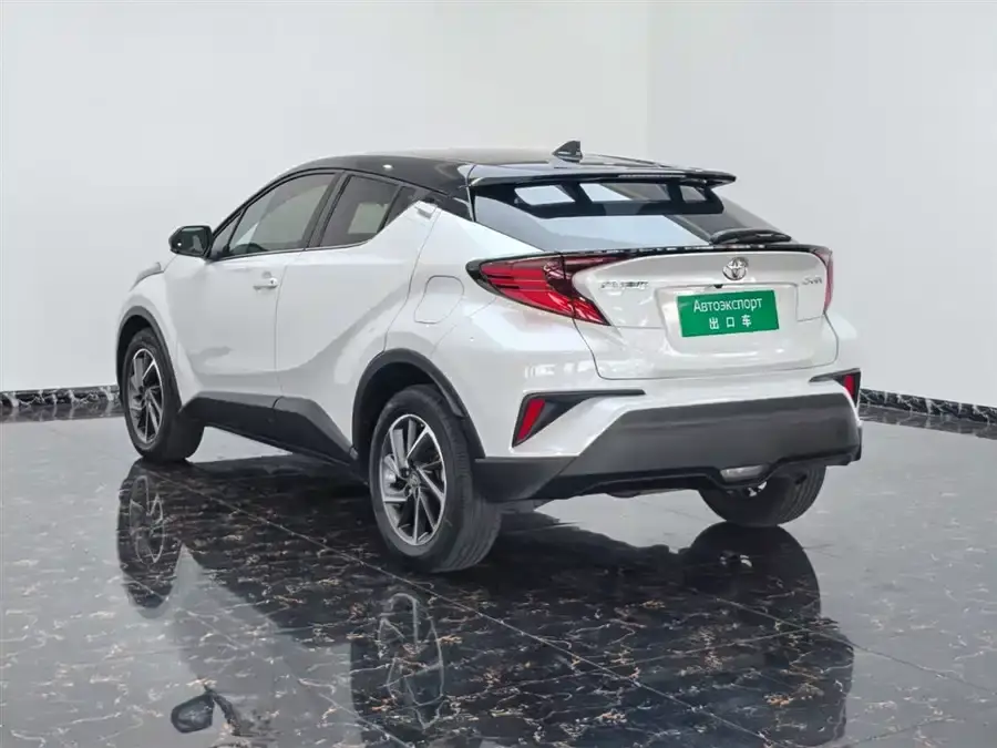 Toyota C-HR — фото 6