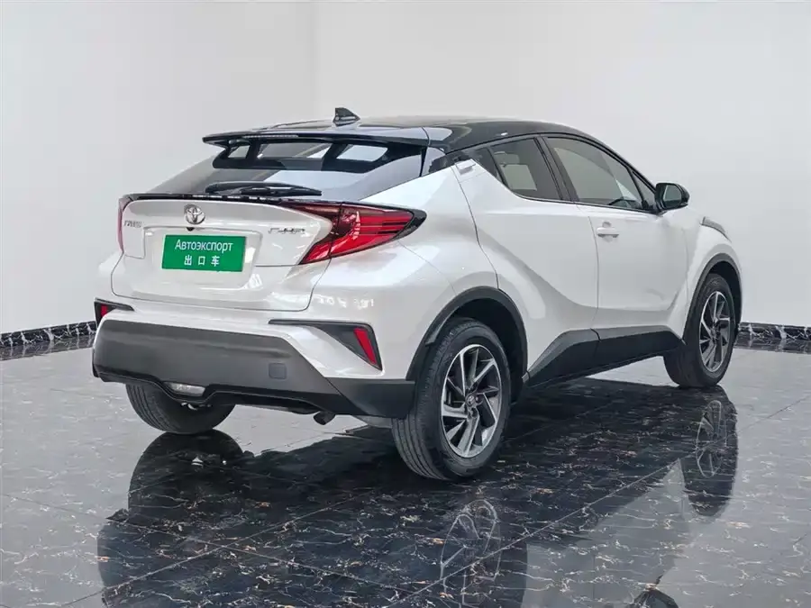 Toyota C-HR — фото 4