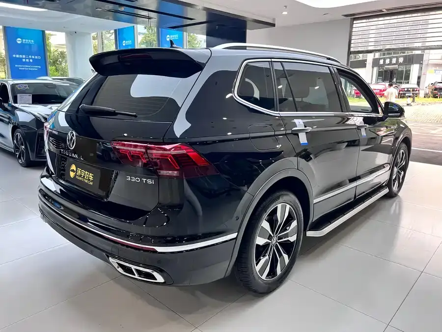 Volkswagen Tiguan — фото 7
